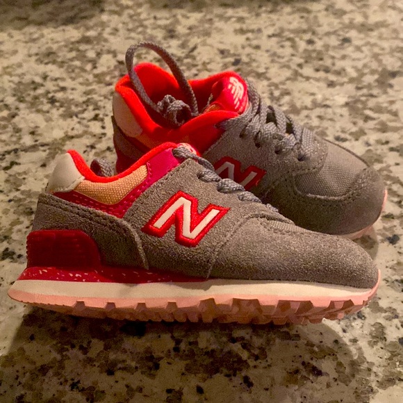 Barbie new balance - Picture 2 of 2